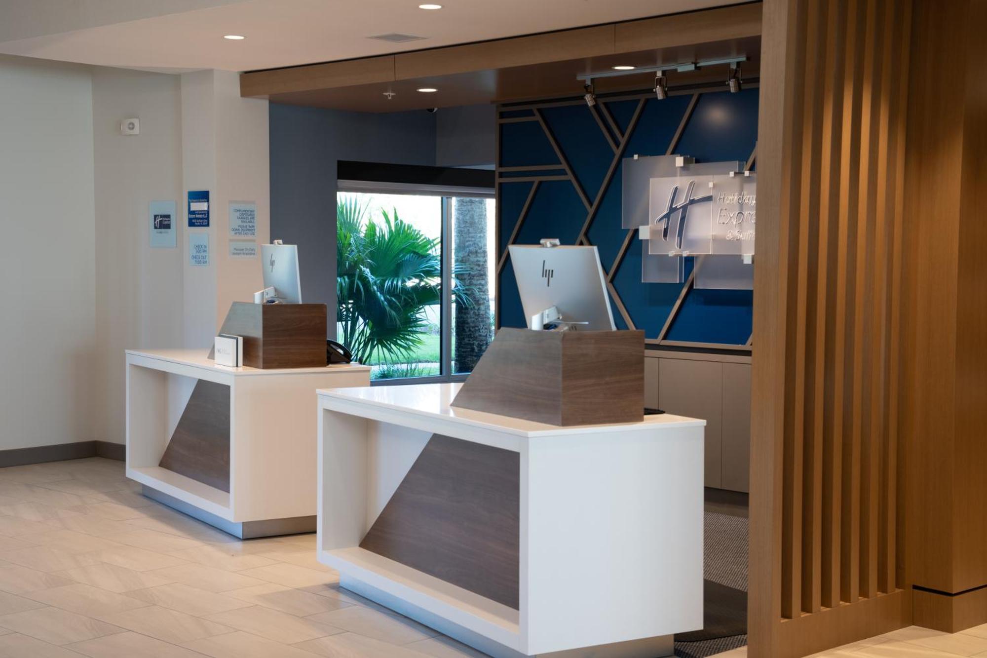Holiday Inn Express & Suites Fort Walton Beach - Eglin Area By Ihg エクステリア 写真